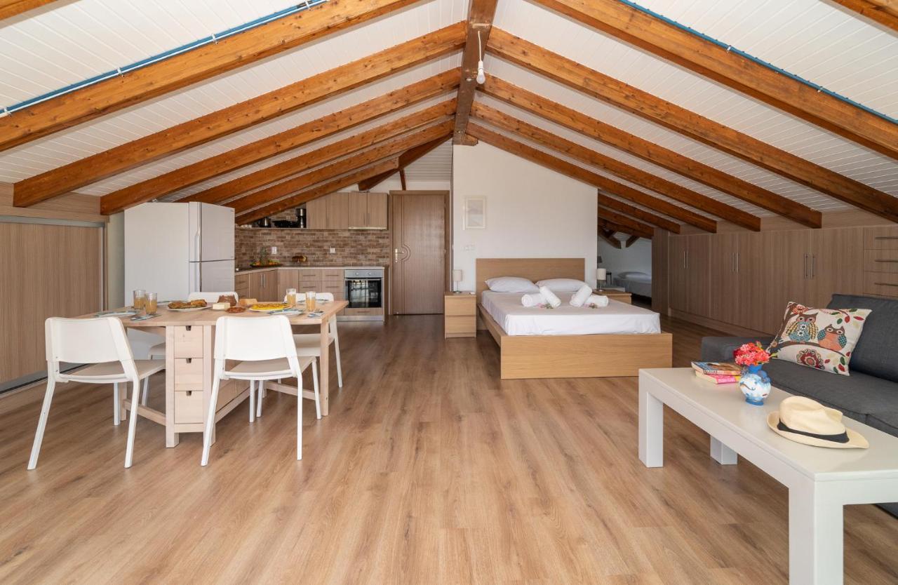 Donatos Lägenhet Finikounta Exteriör bild